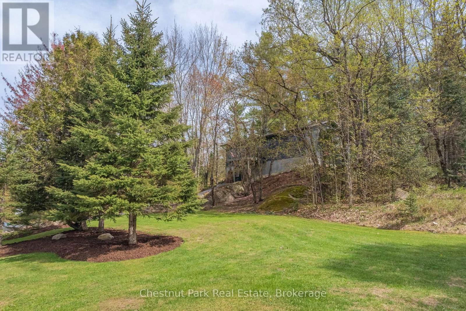1205 OLD MUSKOKA ROAD Image 42