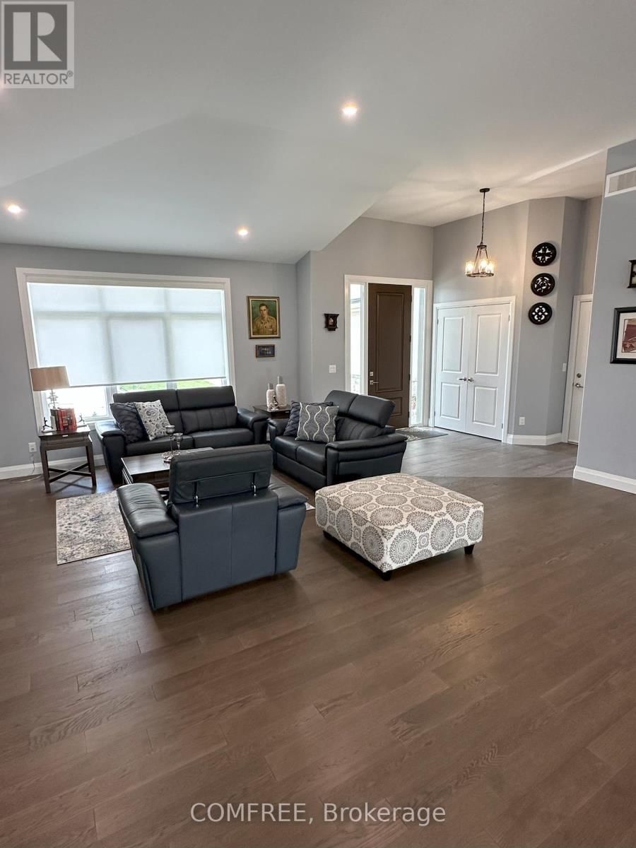 1343 CLEARWATER AVENUE Image 32