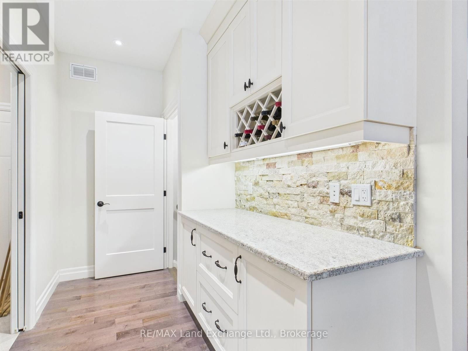158 UPPER LORNE BEACH ROAD Image 14