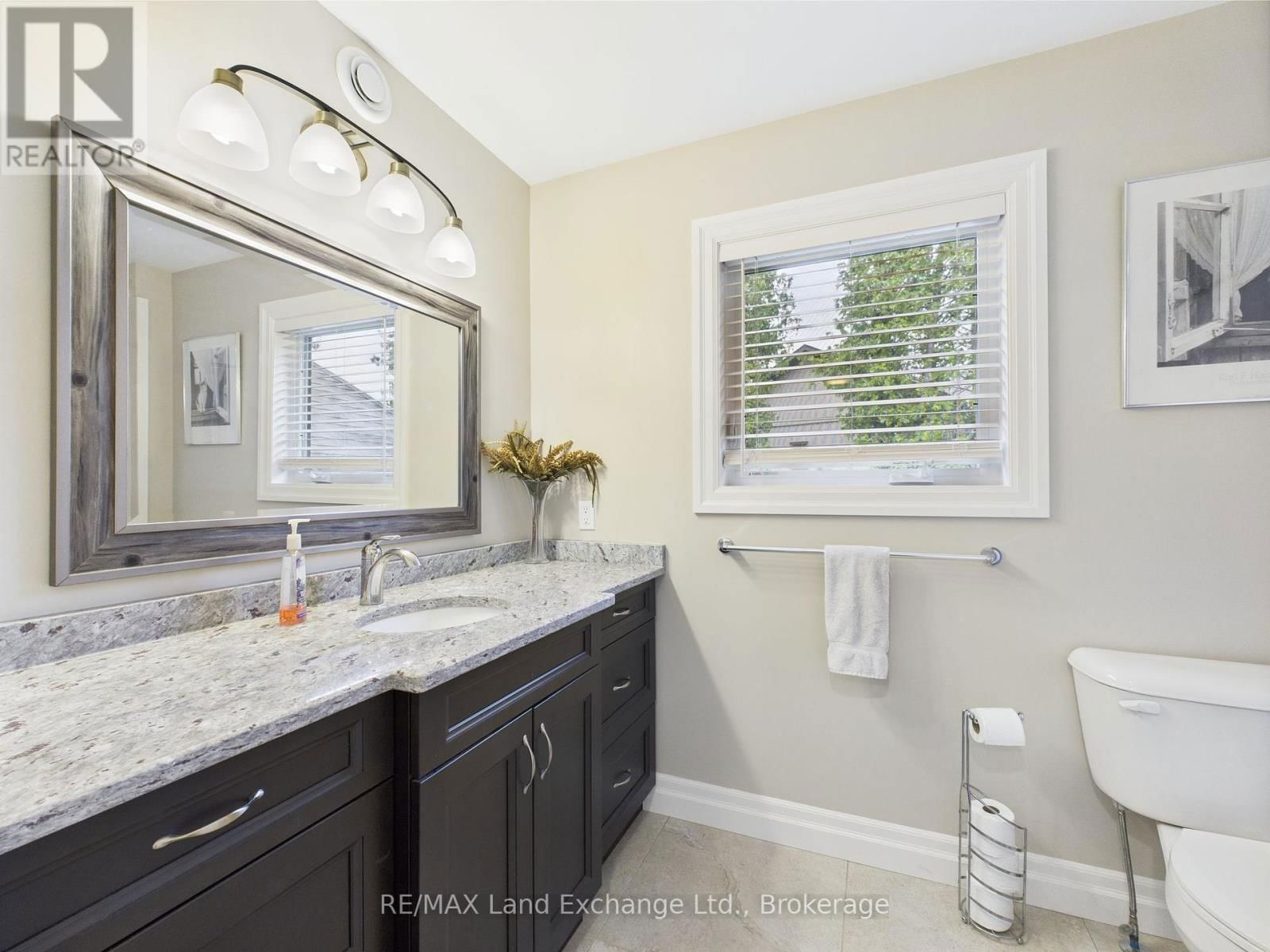 158 UPPER LORNE BEACH ROAD Image 25