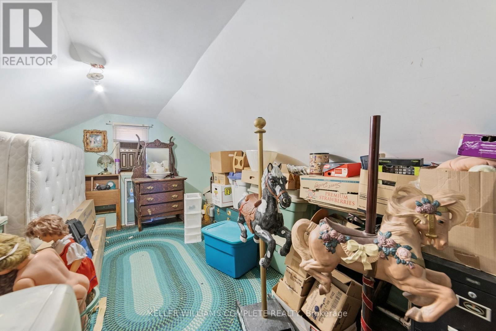 285 YOUNG ROAD Image 17