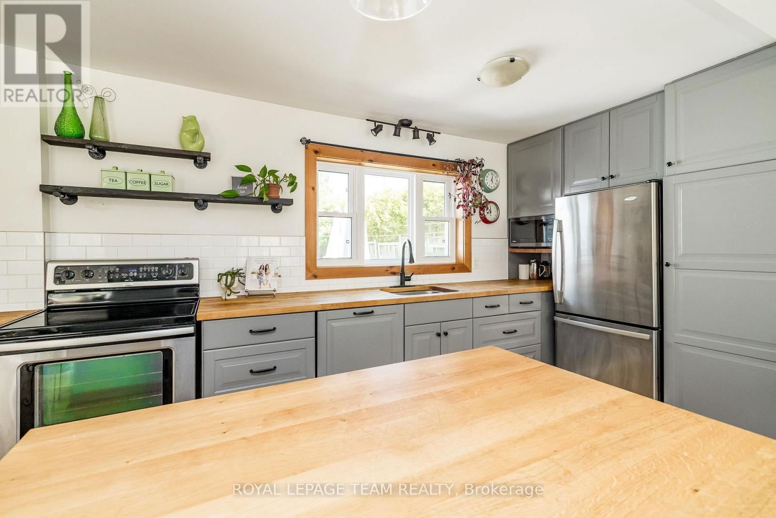 111 WILLIAM STREET Image 14