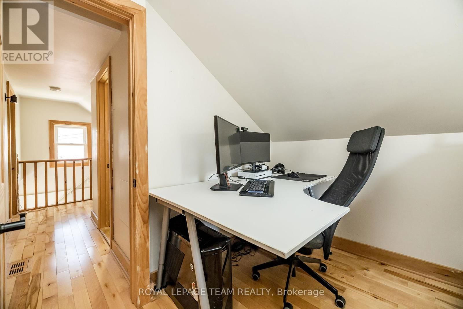 111 WILLIAM STREET Image 32