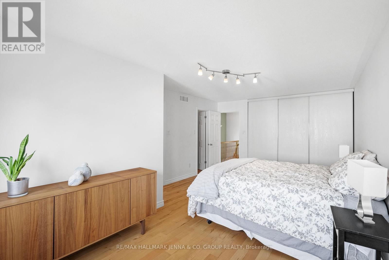 277 CATAMOUNT COURT Image 21