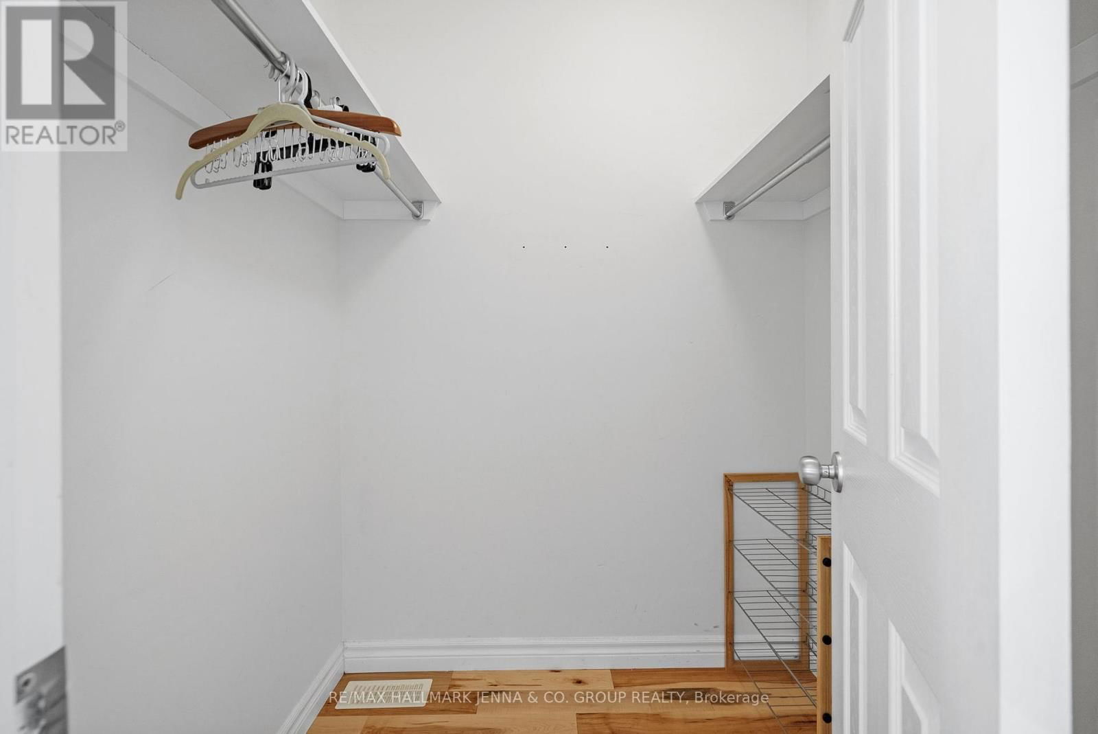 277 CATAMOUNT COURT Image 22