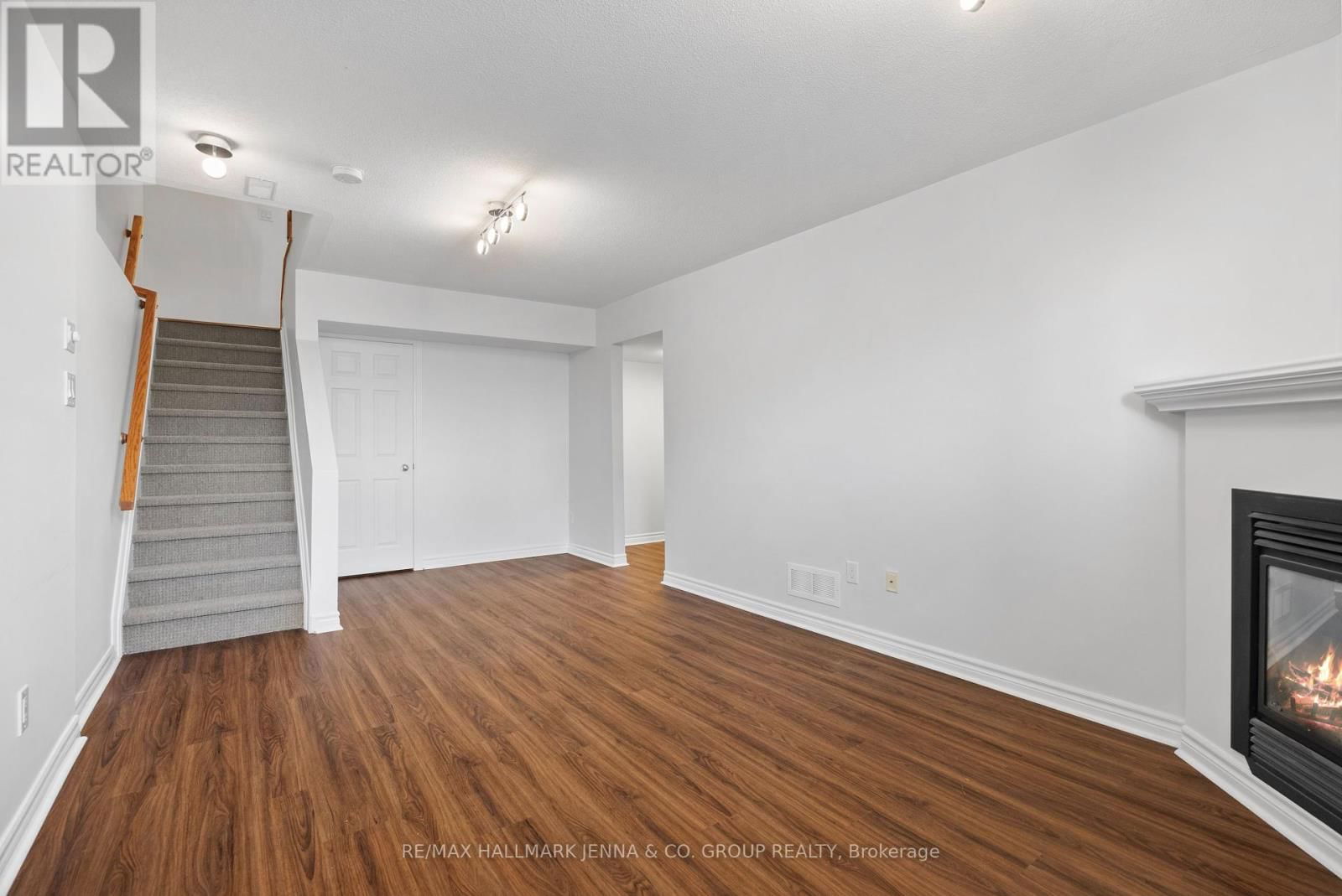 277 CATAMOUNT COURT Image 29