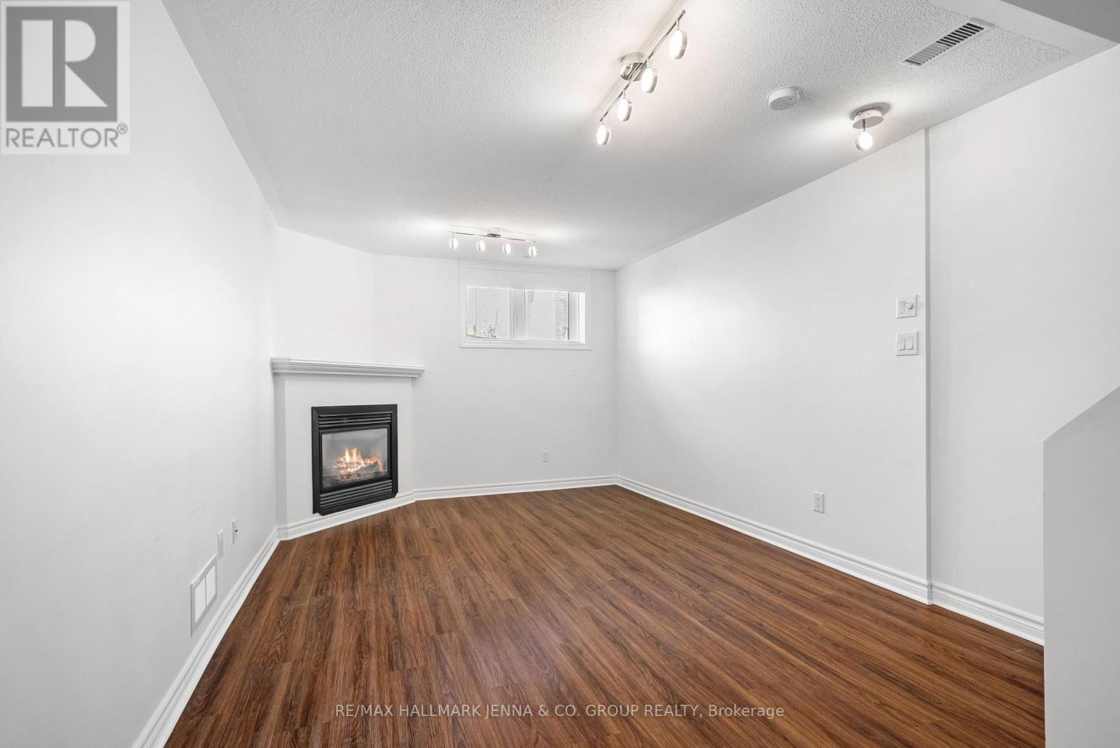 277 CATAMOUNT COURT Image 30
