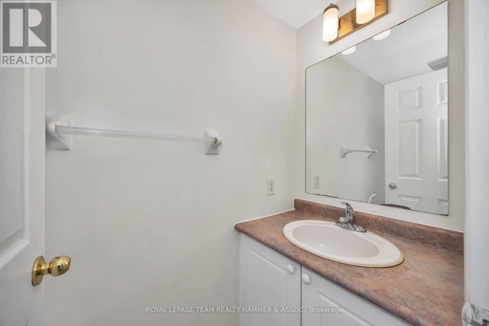 573 NEIGHBOURHOOD WAY Image 11