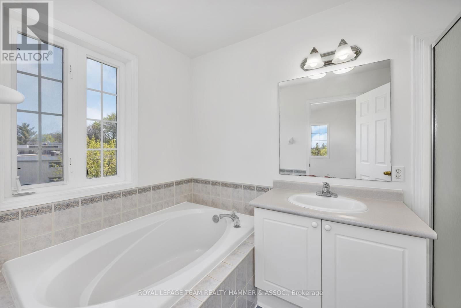 573 NEIGHBOURHOOD WAY Image 19