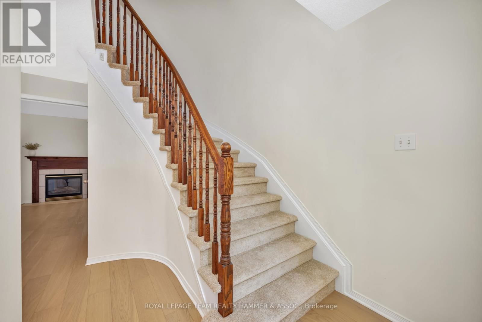 573 NEIGHBOURHOOD WAY Image 8
