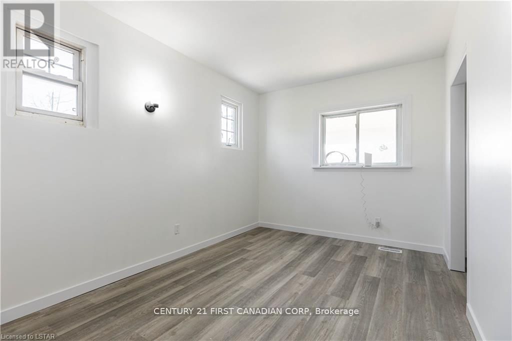 420 EGERTON STREET Image 7