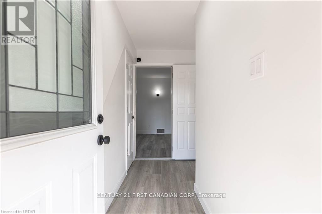 420 EGERTON STREET Image 9