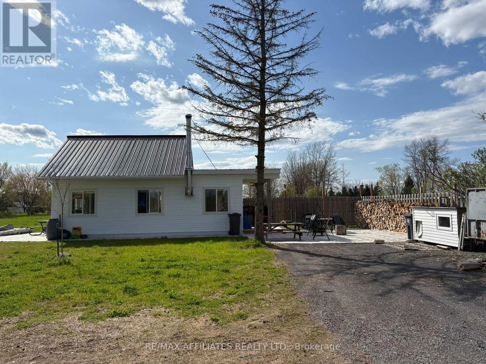3420 GREENLANE ROAD Image 8
