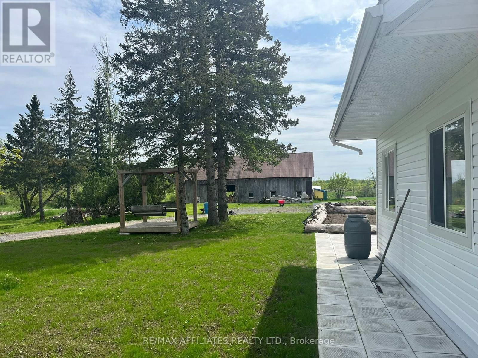 3420 GREENLANE ROAD Image 9