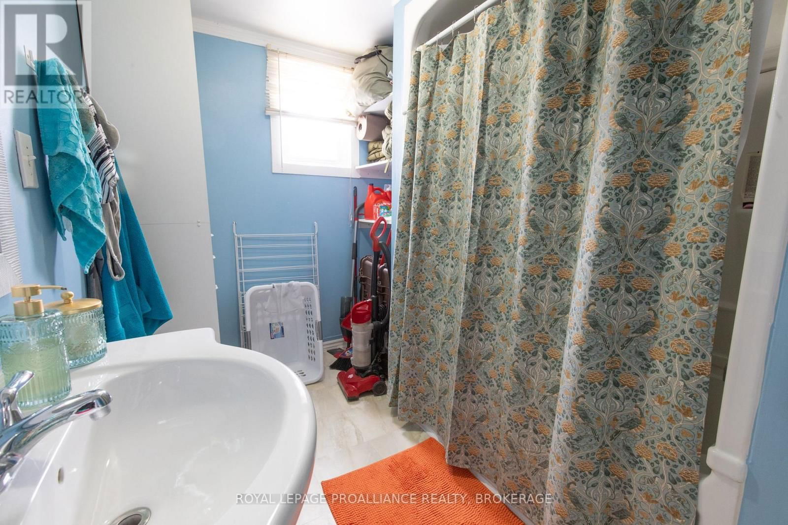 512-514 MACDONNELL STREET Image 13