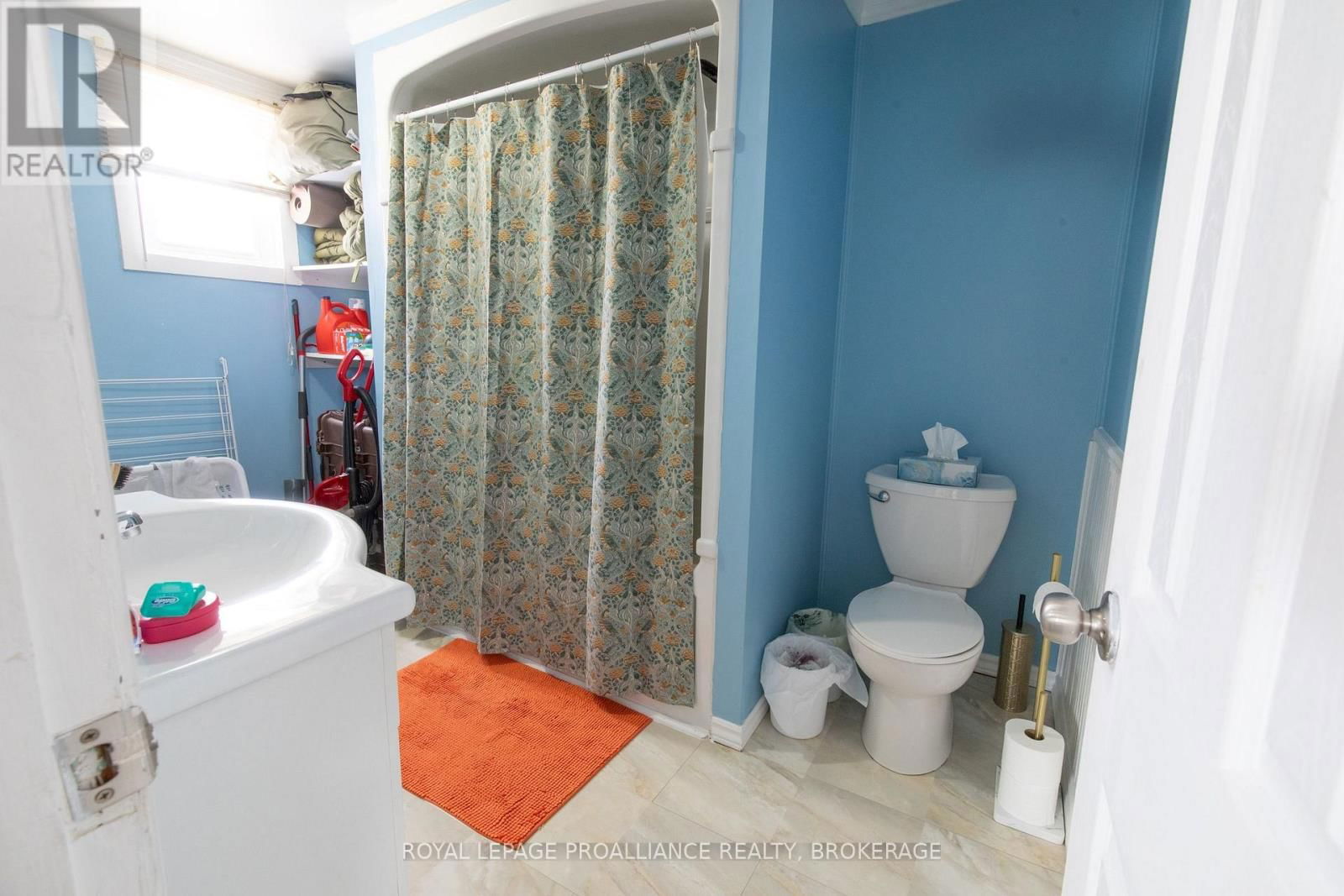512-514 MACDONNELL STREET Image 14