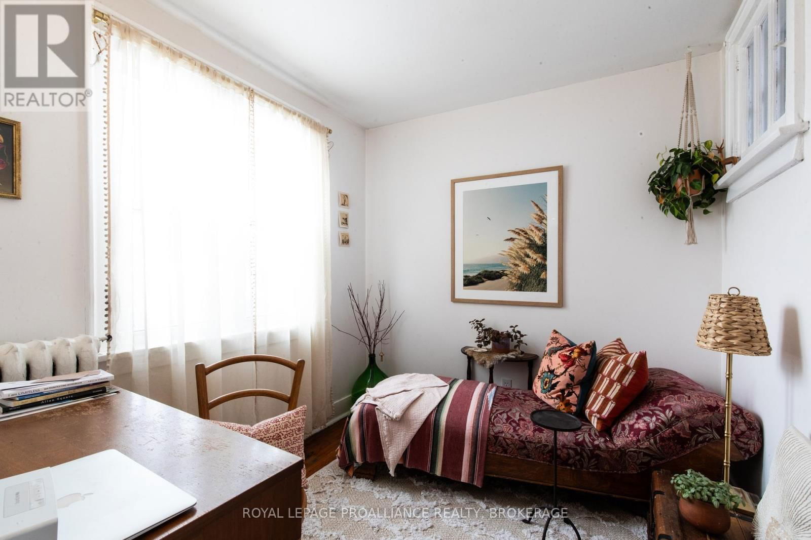 512-514 MACDONNELL STREET Image 17