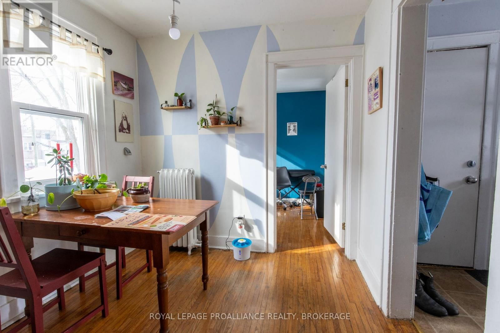 512-514 MACDONNELL STREET Image 35