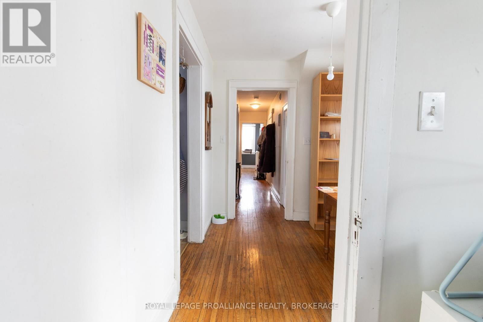 512-514 MACDONNELL STREET Image 44