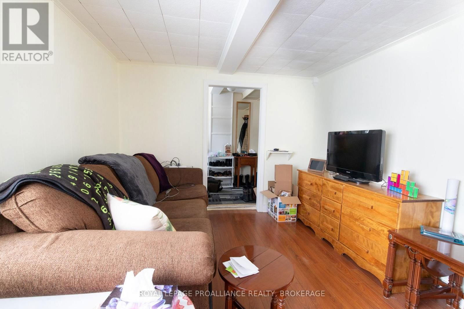 512-514 MACDONNELL STREET Image 8