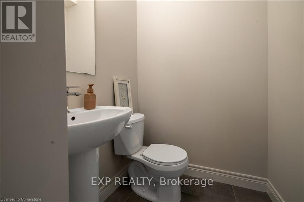 108 LOXLEIGH LANE Image 13