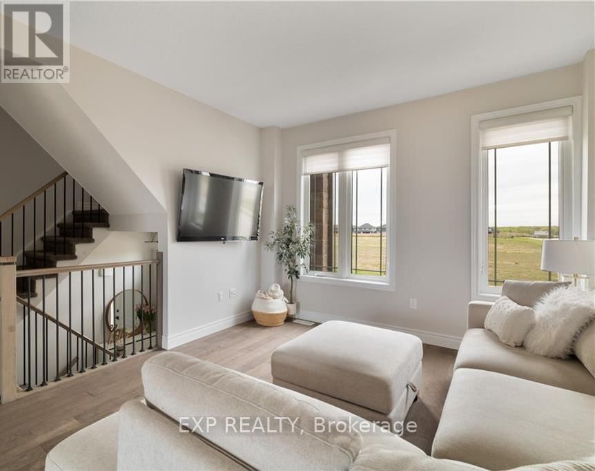 108 LOXLEIGH LANE Image 6