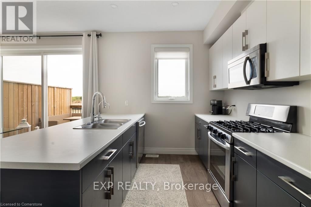 108 LOXLEIGH LANE Image 9