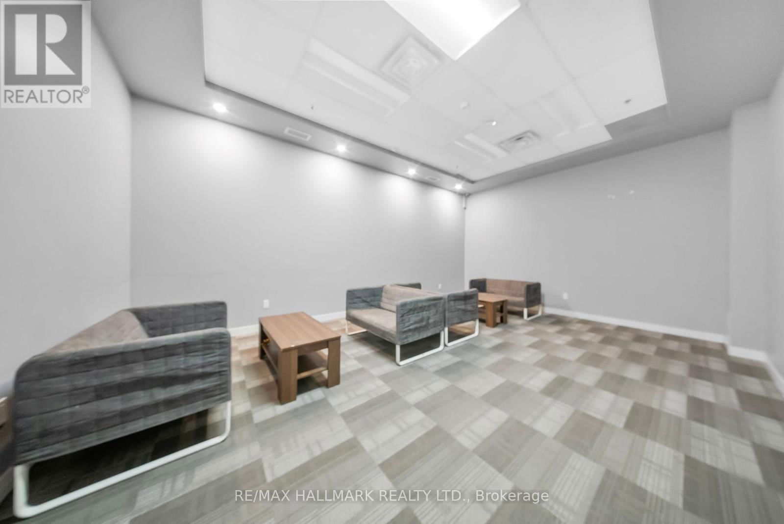 202 - 308 LESTER STREET Image 34