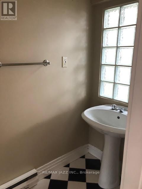 29 KING STREET EAST Image 17