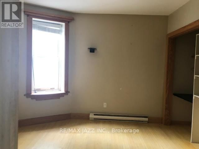 29 KING STREET EAST Image 23