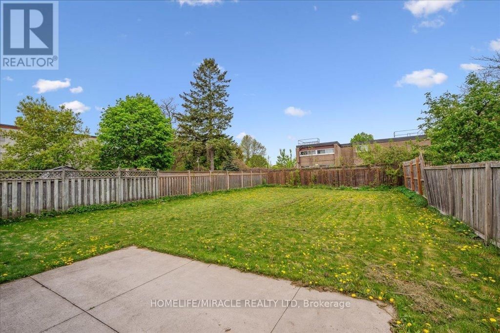 570 VICTORIA STREET SOUTH Image 34