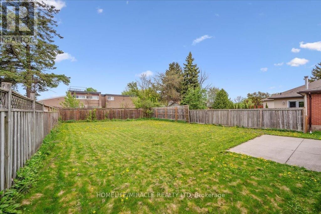 570 VICTORIA STREET SOUTH Image 35