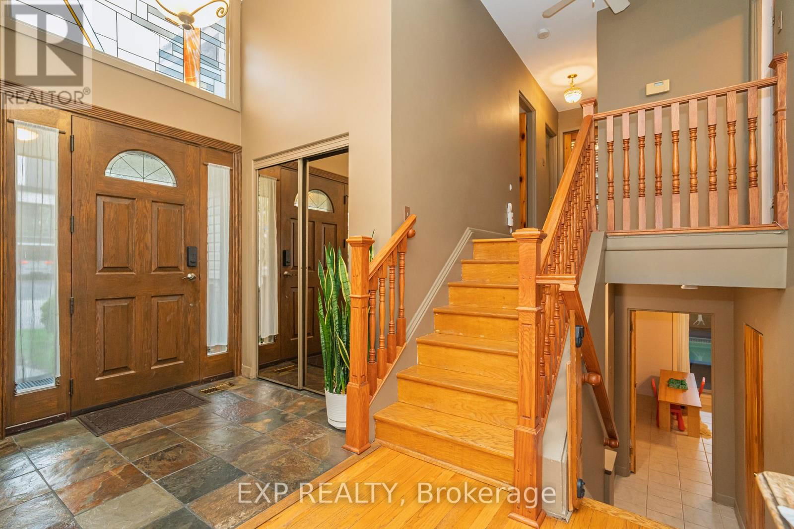 220 ANCASTER AVENUE Image 12