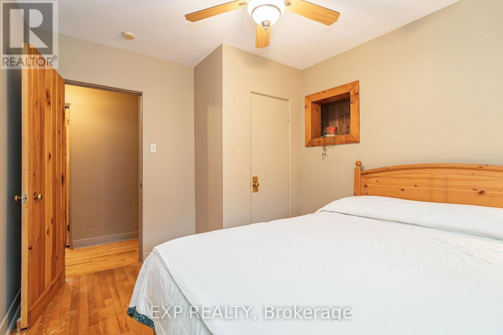 220 ANCASTER AVENUE Image 22