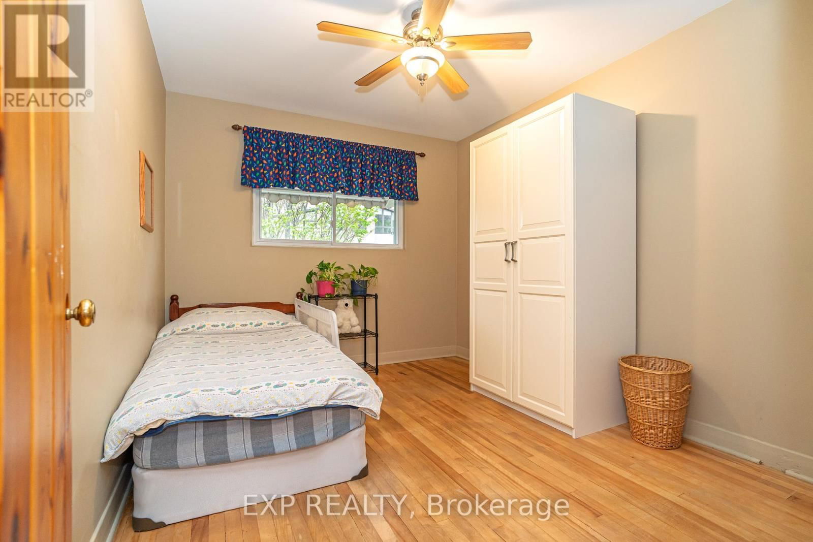 220 ANCASTER AVENUE Image 23