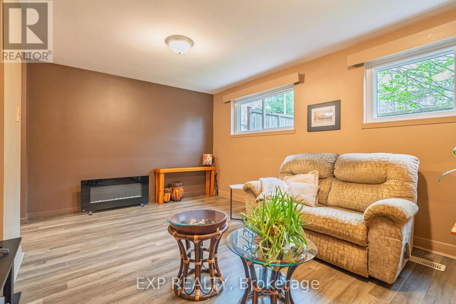 220 ANCASTER AVENUE Image 26