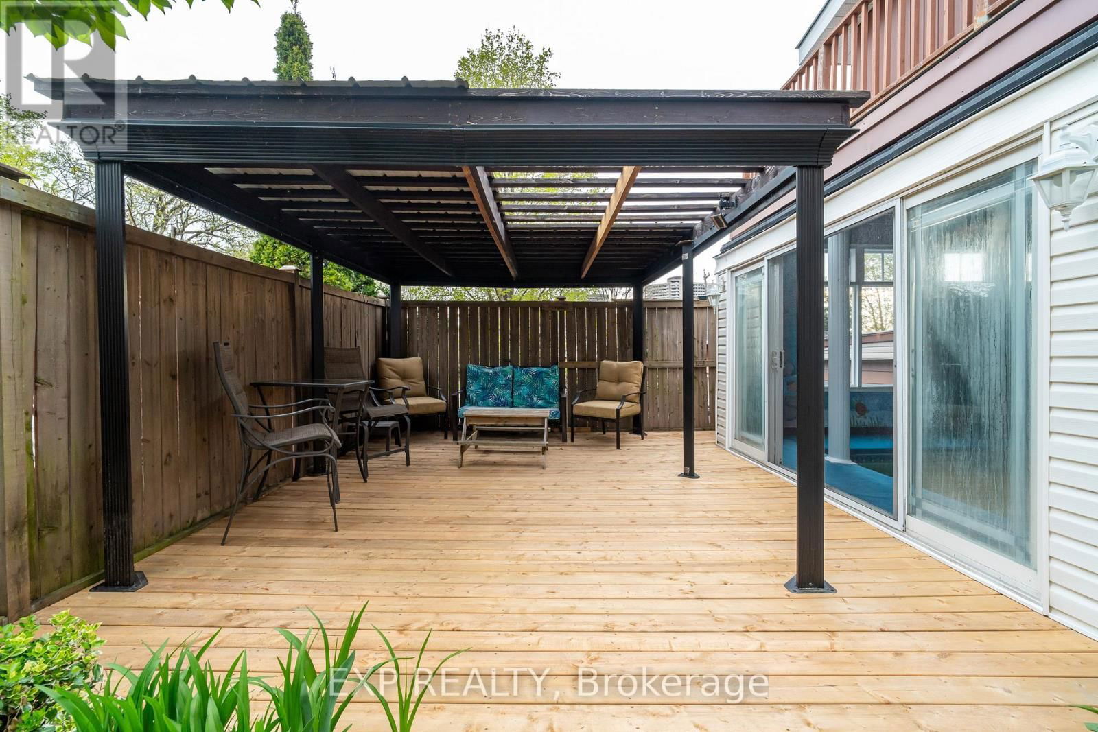 220 ANCASTER AVENUE Image 30