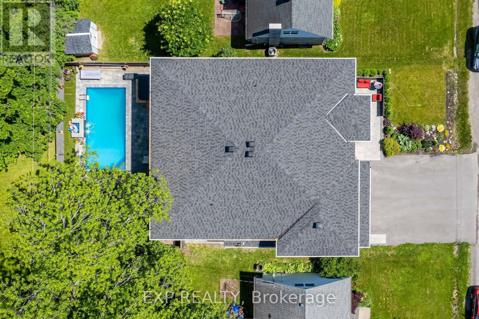 7 PHILLIP DRIVE Image 32