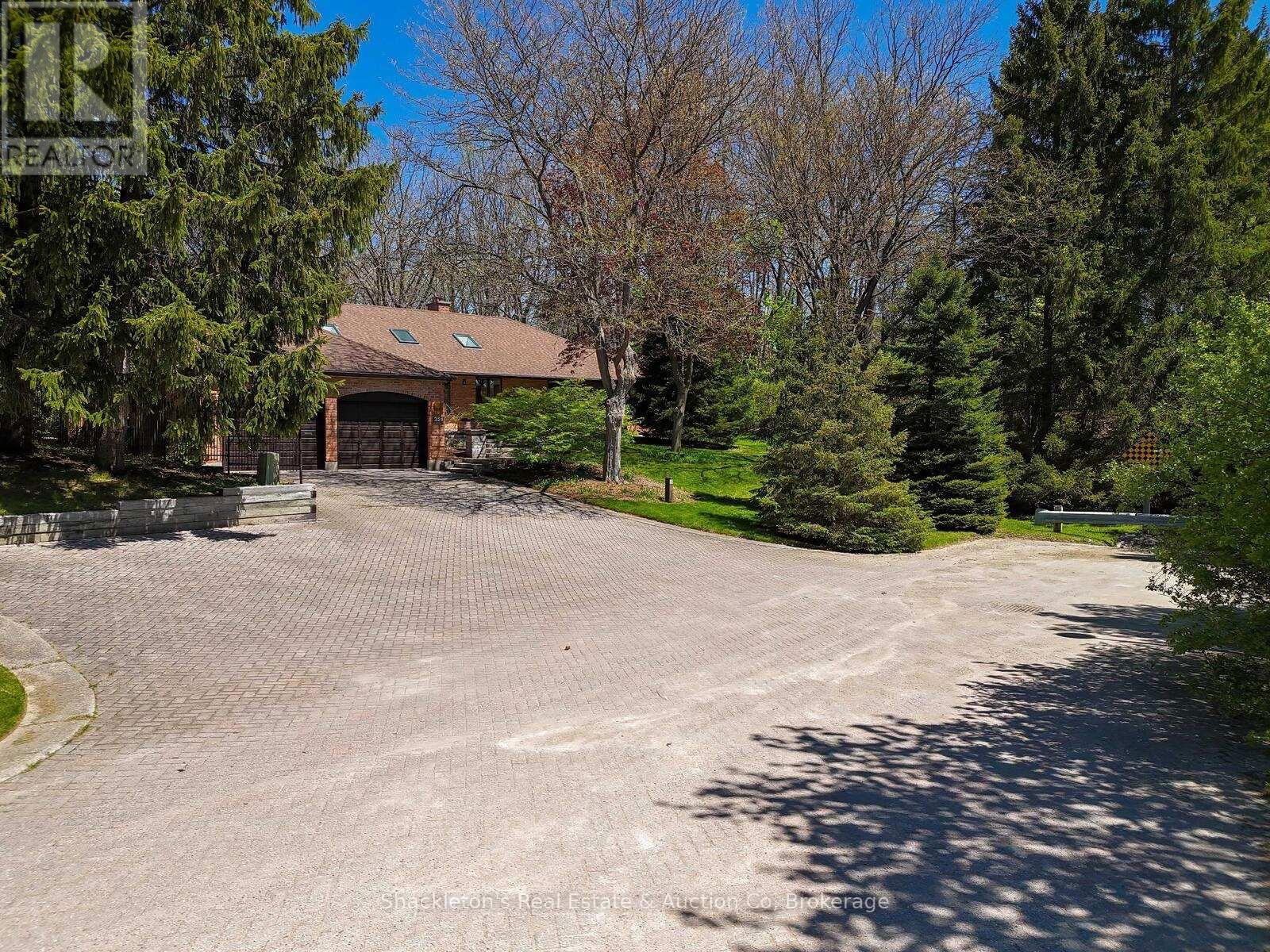 258 WINDERMERE COURT EAST Image 3