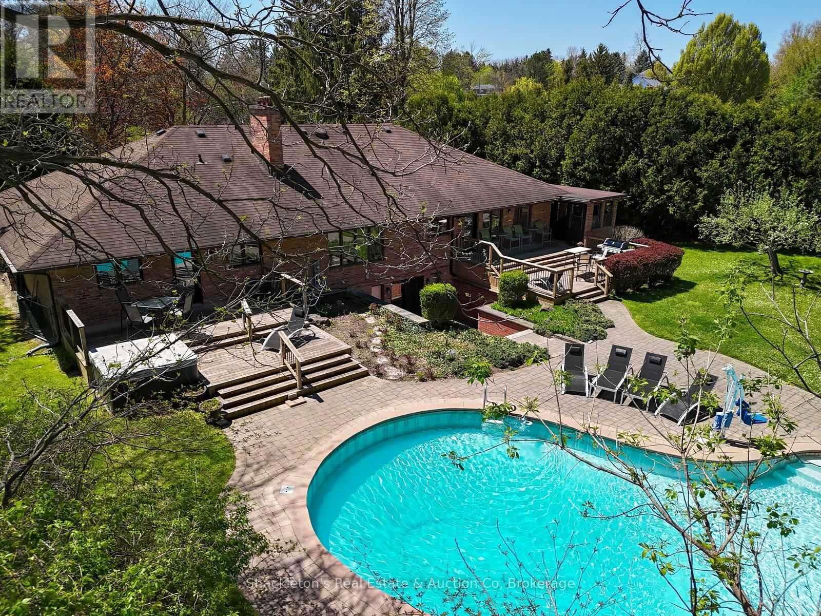 258 WINDERMERE COURT EAST Image 35