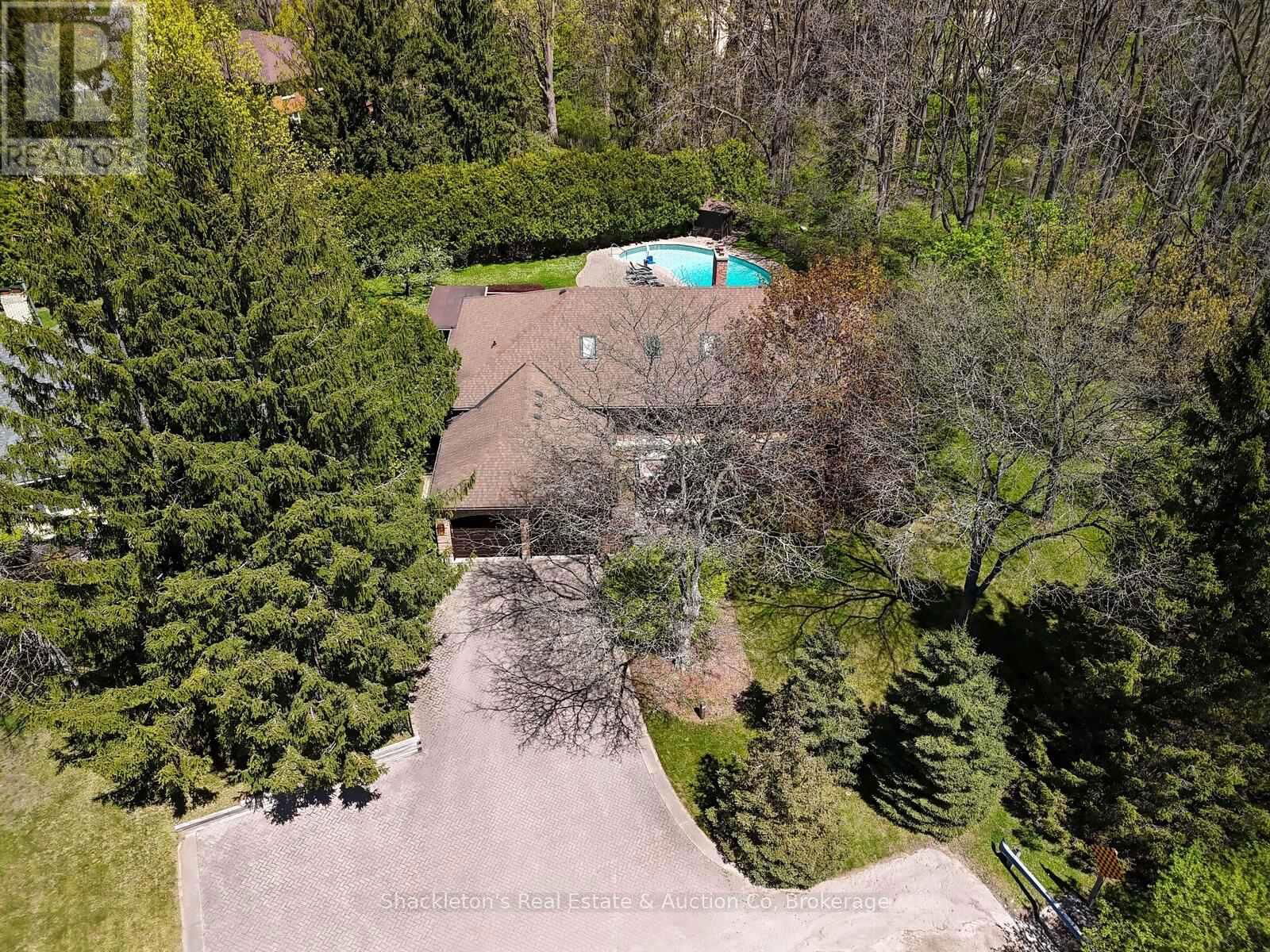 258 WINDERMERE COURT EAST Image 42