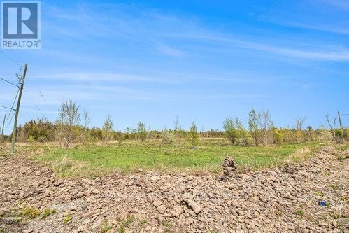 7 MCDONELL CRESCENT Image 15