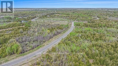 7 MCDONELL CRESCENT Image 18
