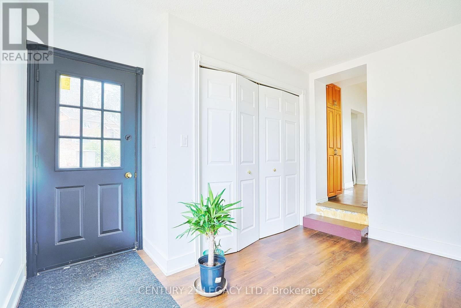 23 LANSDOWNE STREET WEST Image 15