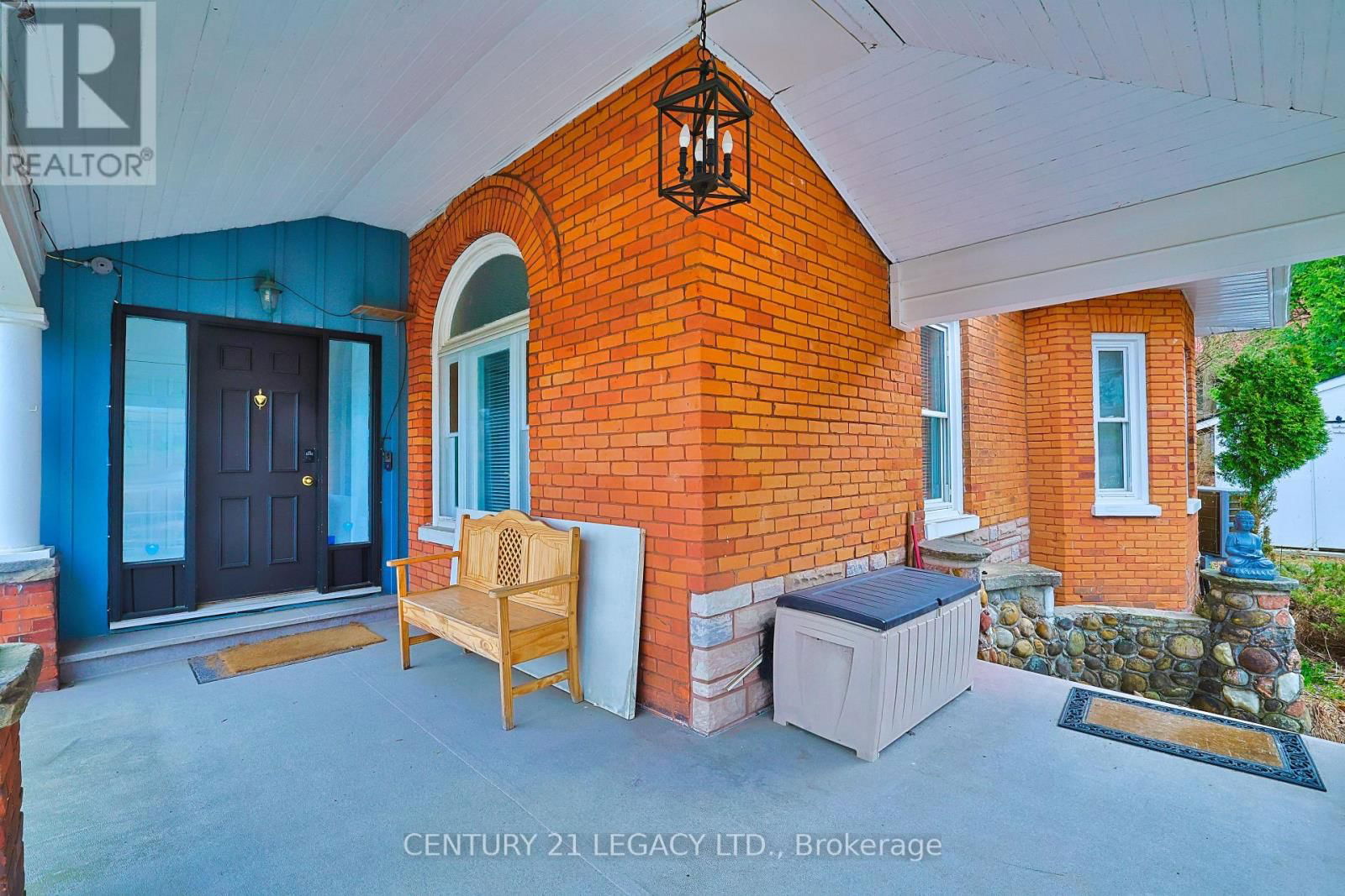 23 LANSDOWNE STREET WEST Image 2