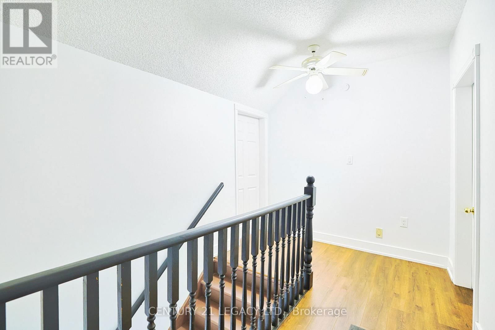 23 LANSDOWNE STREET WEST Image 30