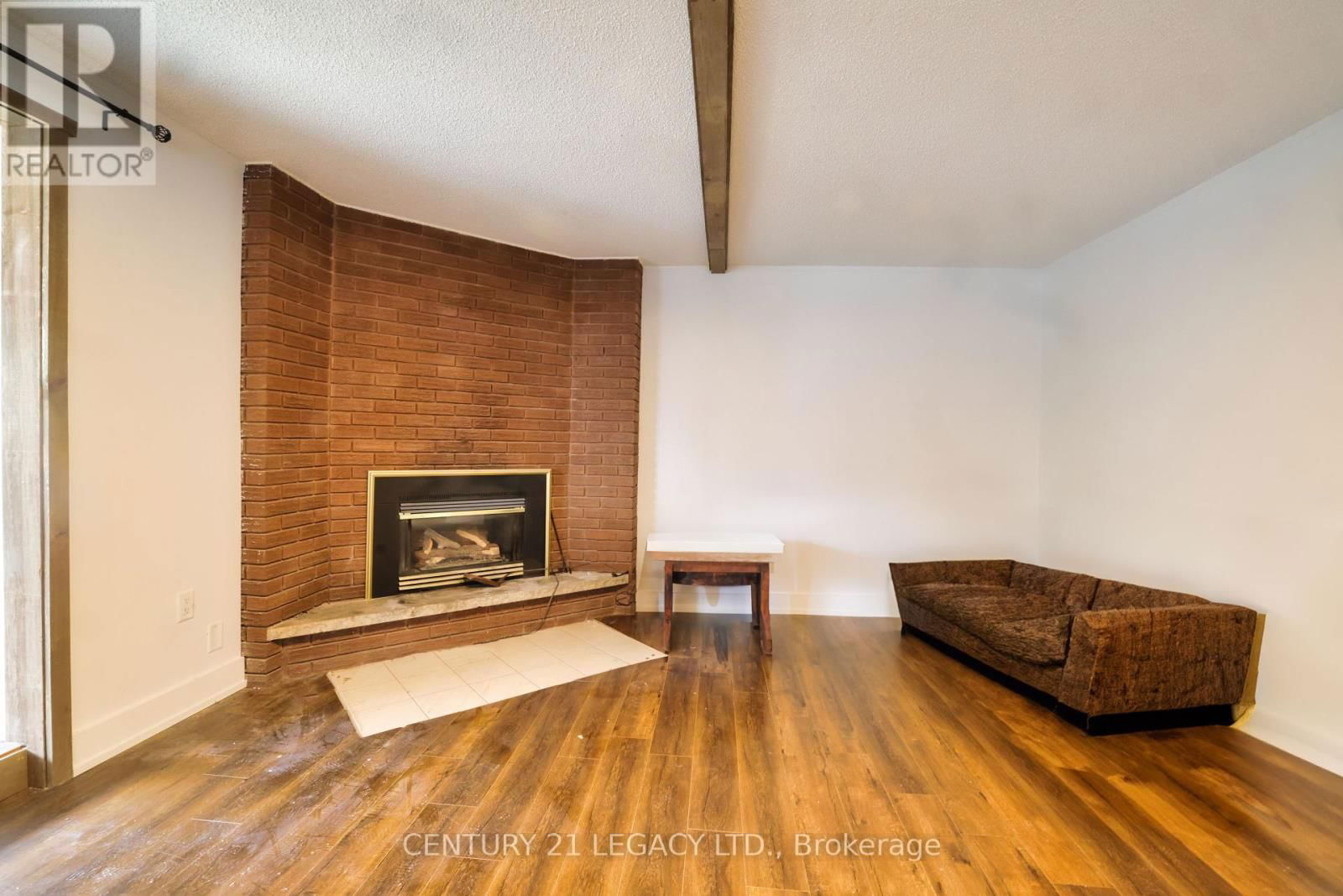 23 LANSDOWNE STREET WEST Image 41