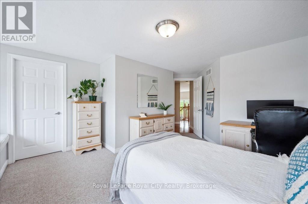 67 GREY OAK DRIVE Image 26