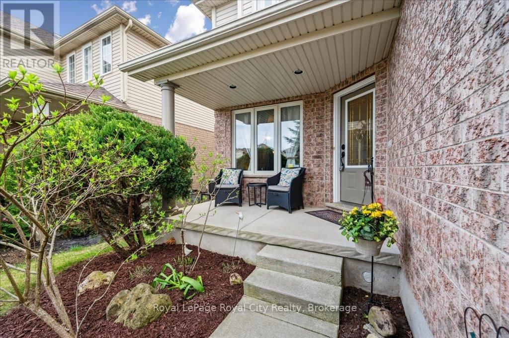 67 GREY OAK DRIVE Image 4