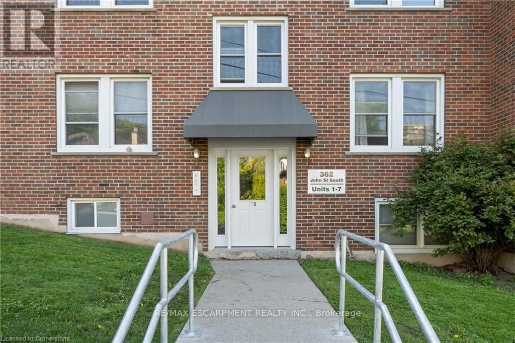 4 - 362 JOHN STREET SOUTH Image 3